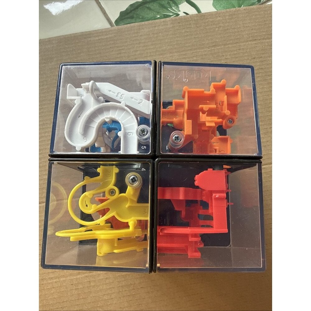 Rubik’s Perplexus Fusion 2x2 Challenging Puzzle Maze Ball Skill Game Cube - Picture 3 of 9